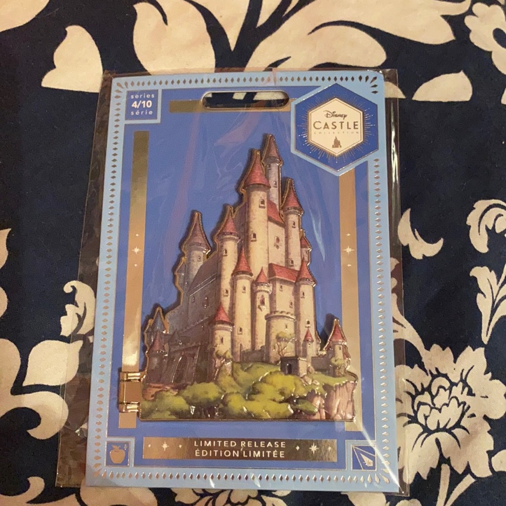 Disney Castle Collection Snow White’s Castle Pin